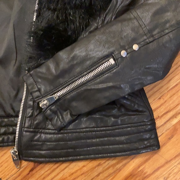 BlankNYC Black Leather Moto Jacket with Faux Fur - Small - Picture 4 of 4